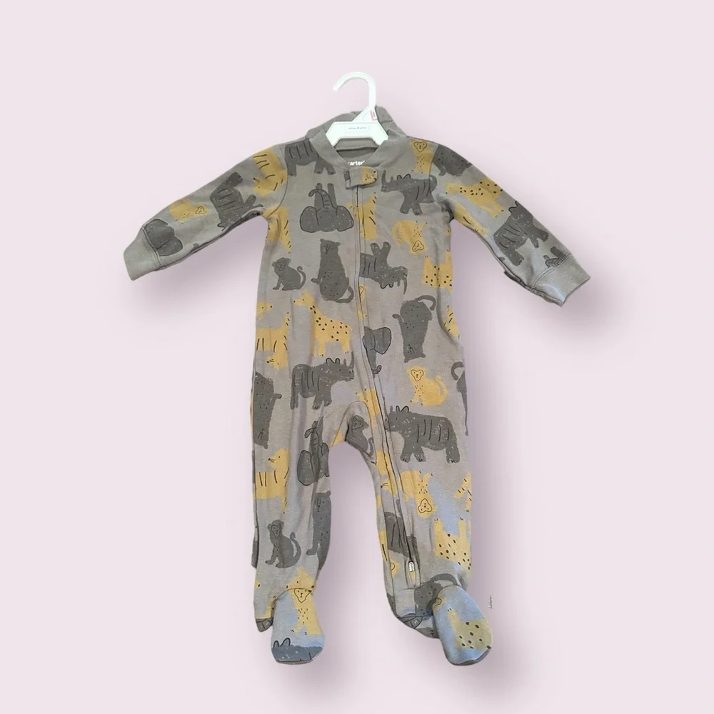 Carter's Baby NWT Gray and Tan Animal Print Footed One-Piece Pajamas Sz 9 Mon